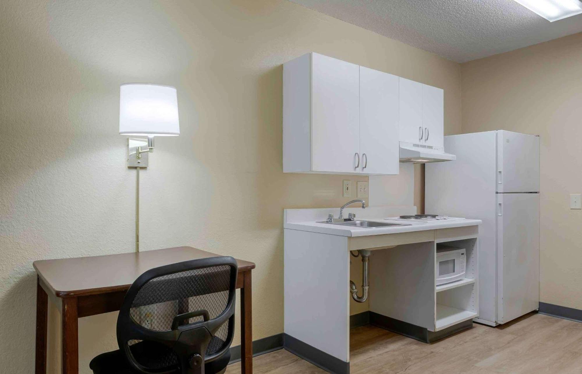 Extended Stay America Suites - Arlington Exteriör bild