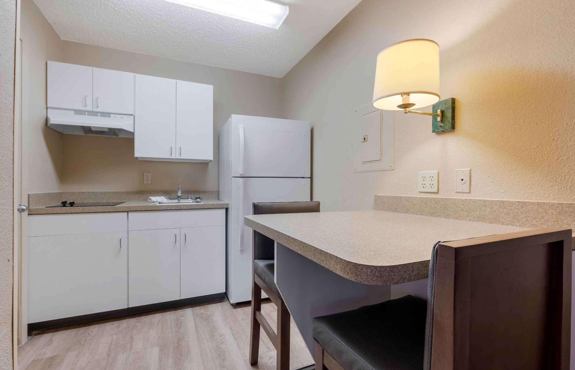 Extended Stay America Suites - Arlington Exteriör bild